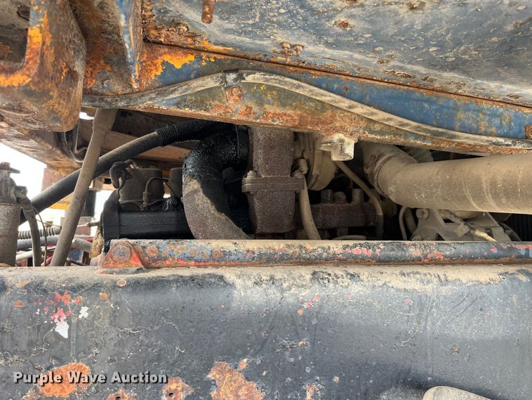 image for item LA9783 1978 Ottawa Commander 50  yard truck