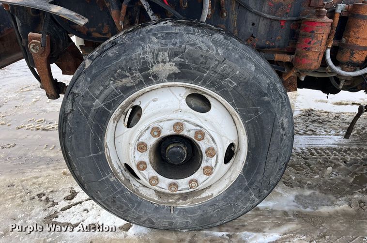 image for item LA9783 1978 Ottawa Commander 50  yard truck