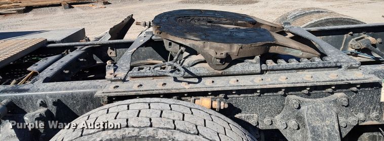 image for item LF9540 2013 Freightliner Business Class M2  semi truck