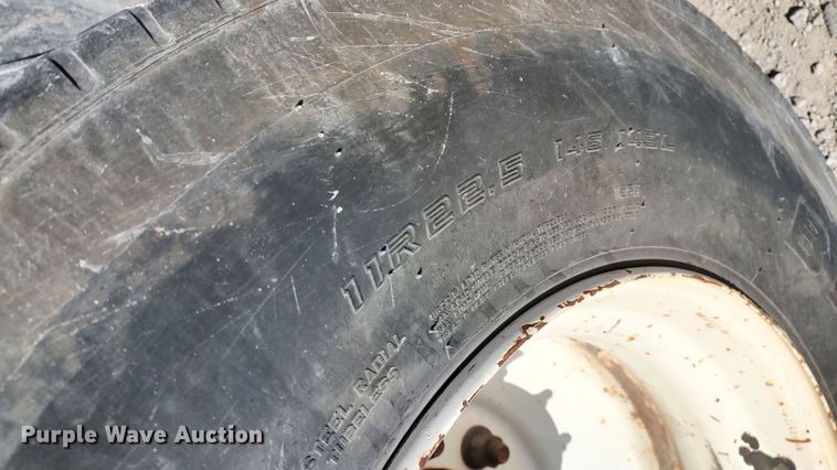 image for item LF9540 2013 Freightliner Business Class M2  semi truck