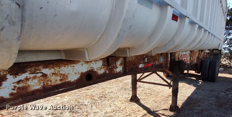 image for item LF9548 1981 Fruehauf  end dump trailer