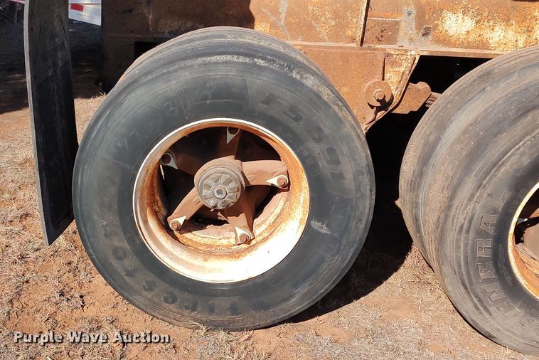 image for item LF9548 1981 Fruehauf  end dump trailer