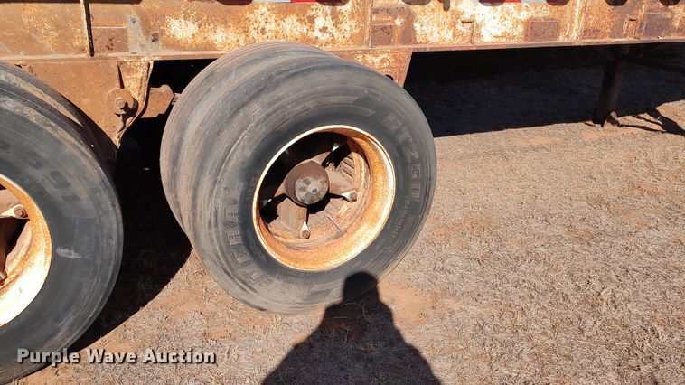 image for item LF9548 1981 Fruehauf  end dump trailer