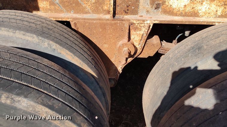 image for item LF9548 1981 Fruehauf  end dump trailer