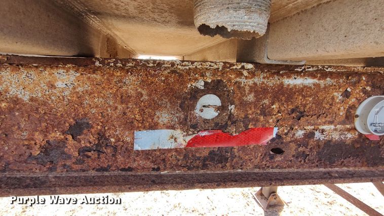 image for item LF9548 1981 Fruehauf  end dump trailer