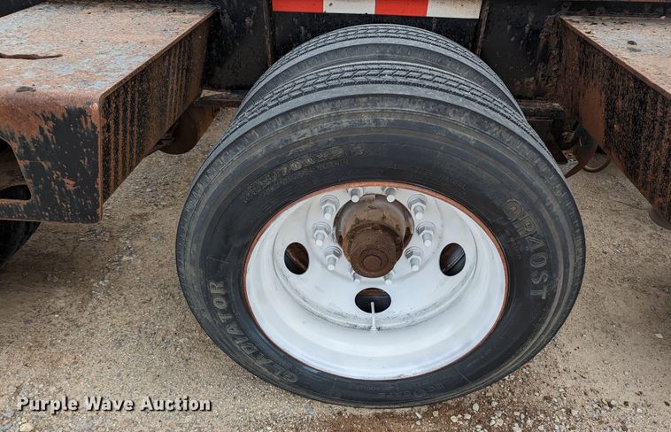 image for item LF9641 2007 Kalyn Siebert KSHRG351T  lowboy equipment trailer