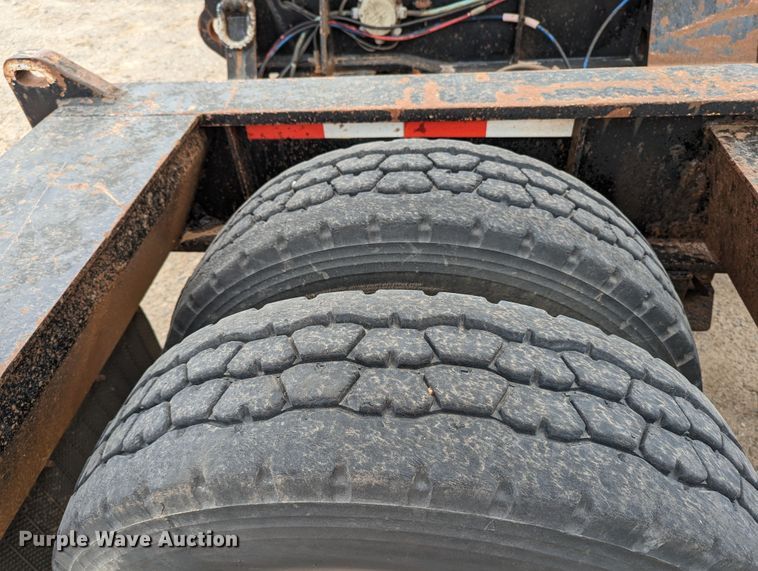 image for item LF9641 2007 Kalyn Siebert KSHRG351T  lowboy equipment trailer