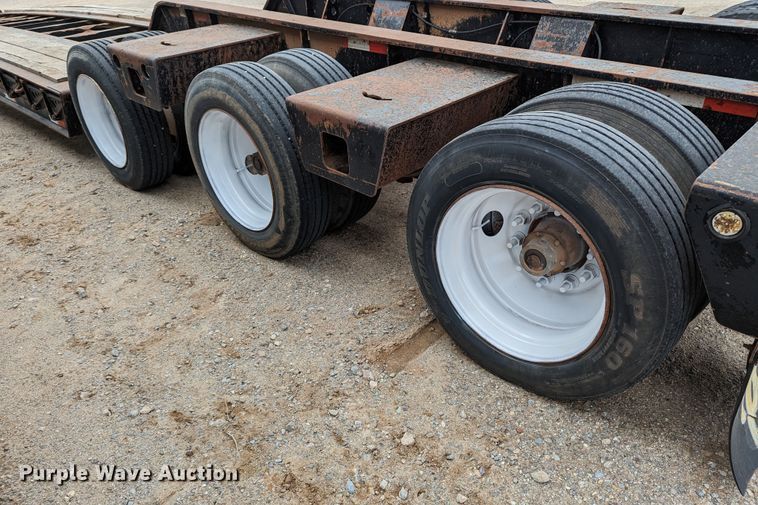 image for item LF9641 2007 Kalyn Siebert KSHRG351T  lowboy equipment trailer