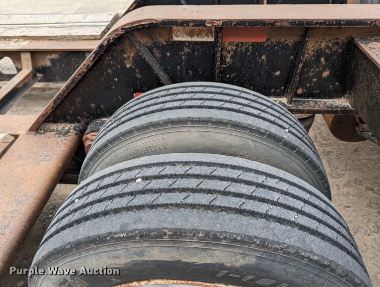 image for item LF9641 2007 Kalyn Siebert KSHRG351T  lowboy equipment trailer