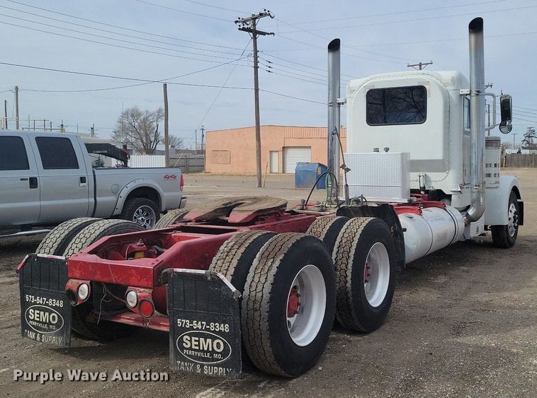 image for item LG9509 1999 Peterbilt 379  semi truck