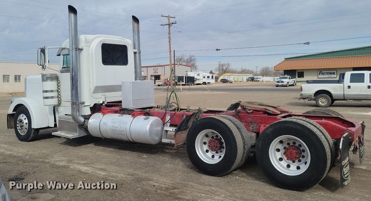 image for item LG9509 1999 Peterbilt 379  semi truck