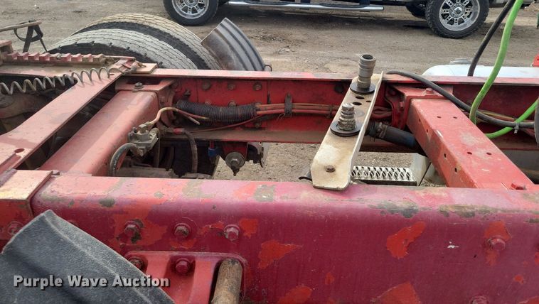 image for item LG9509 1999 Peterbilt 379  semi truck