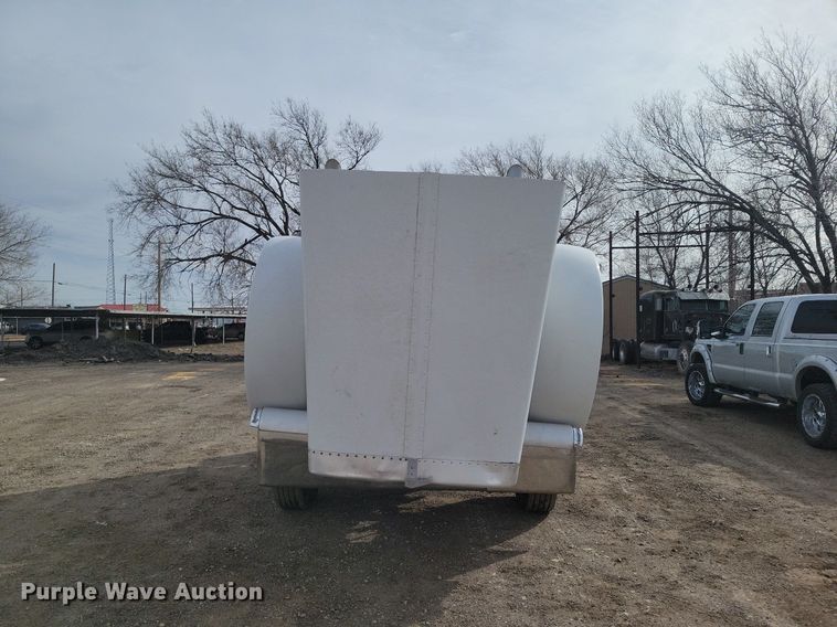 image for item LG9509 1999 Peterbilt 379  semi truck