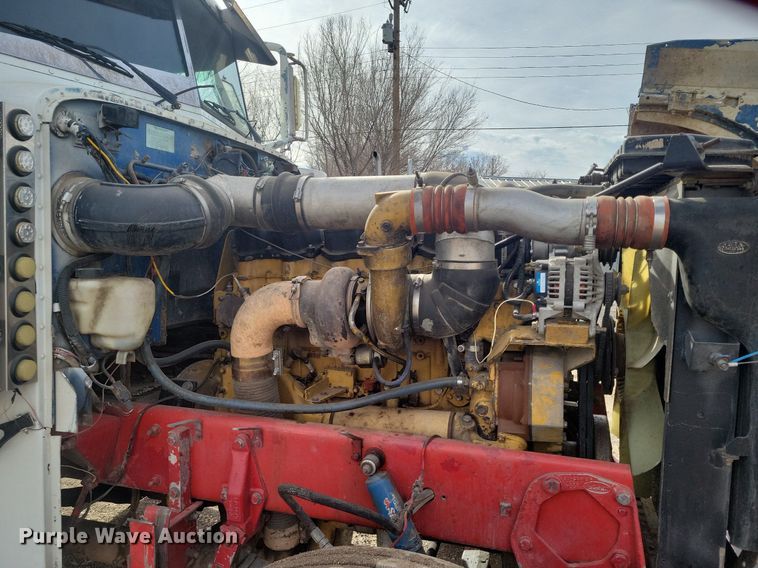 image for item LG9509 1999 Peterbilt 379  semi truck