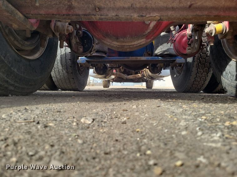 image for item LG9509 1999 Peterbilt 379  semi truck