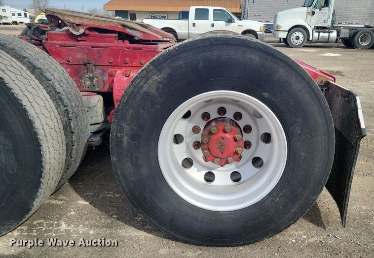 image for item LG9509 1999 Peterbilt 379  semi truck