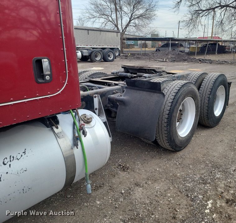 image for item LG9510 2005 Peterbilt 378  semi truck
