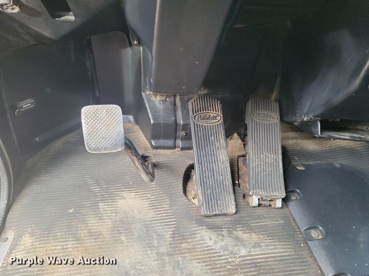 image for item LG9510 2005 Peterbilt 378  semi truck