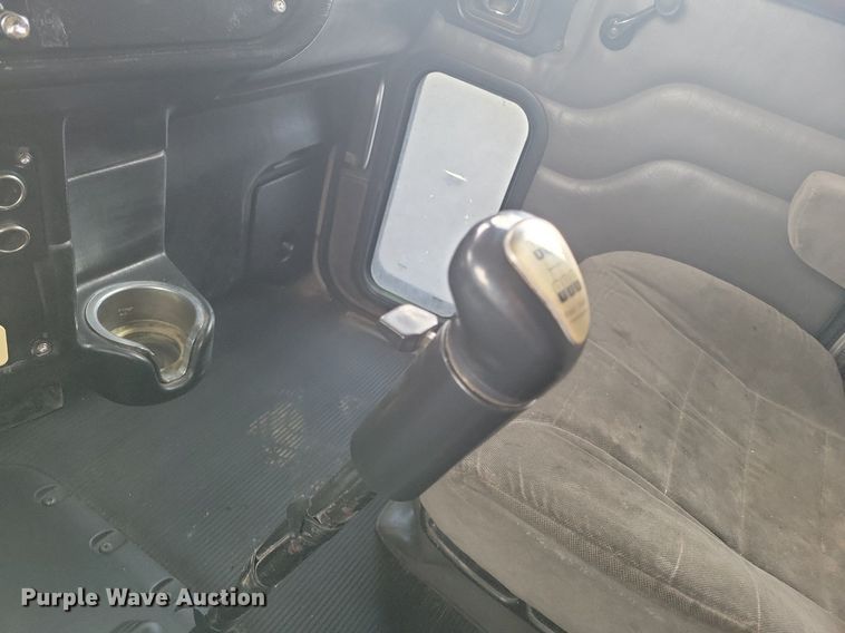 image for item LG9510 2005 Peterbilt 378  semi truck