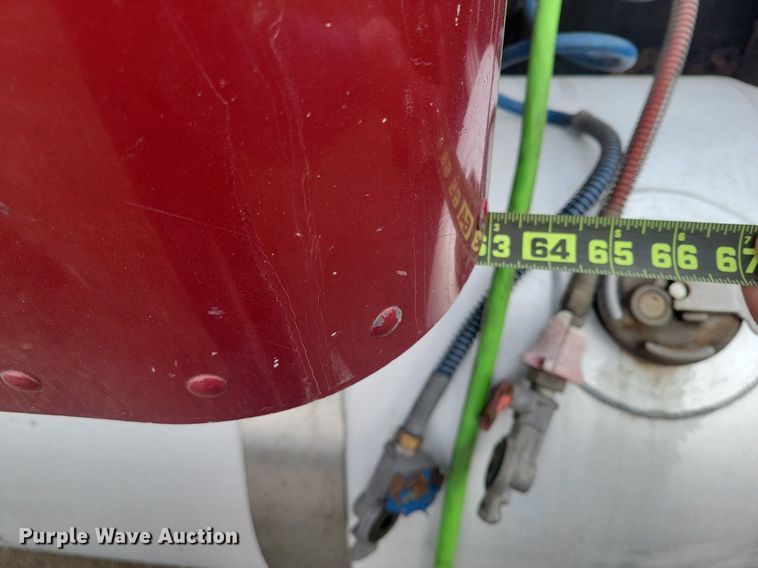 image for item LG9510 2005 Peterbilt 378  semi truck