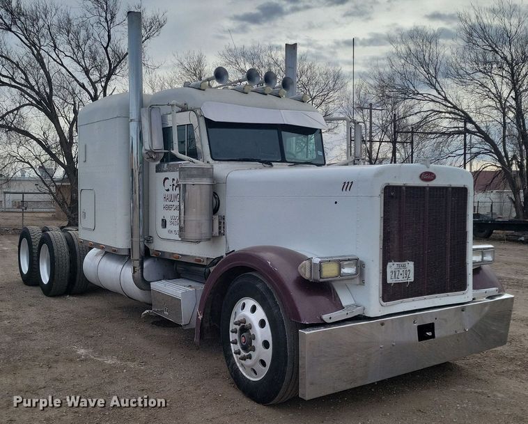image for item LG9511 2000 Peterbilt 377  semi truck