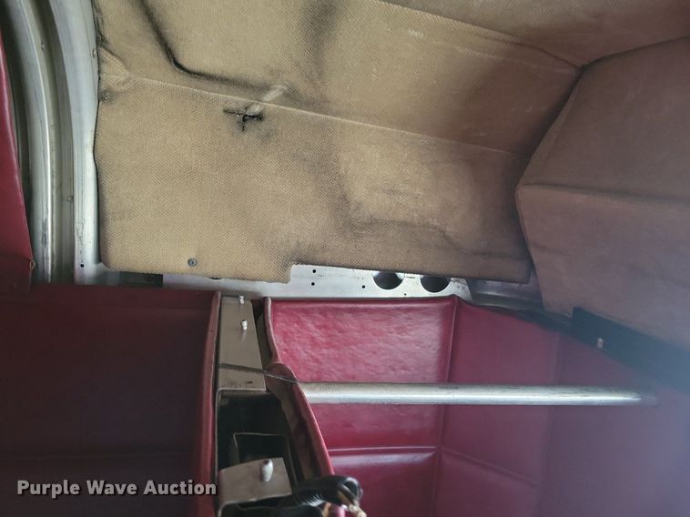 image for item LG9511 2000 Peterbilt 377  semi truck