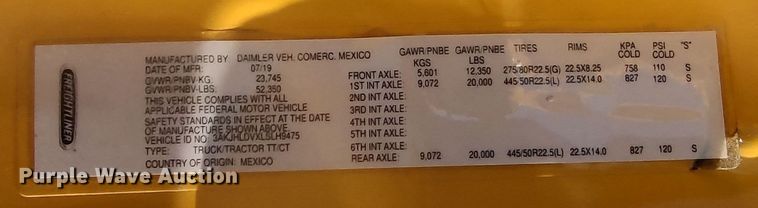 image for item LP9156 2020 Freightliner Cascadia 126  semi truck