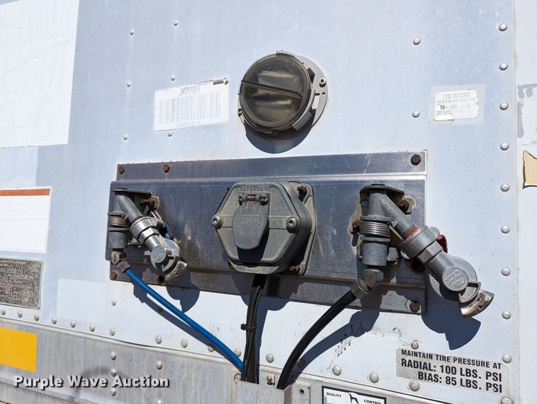 image for item LP9246 2001 Great Dane 7411TP-SA  dry van trailer