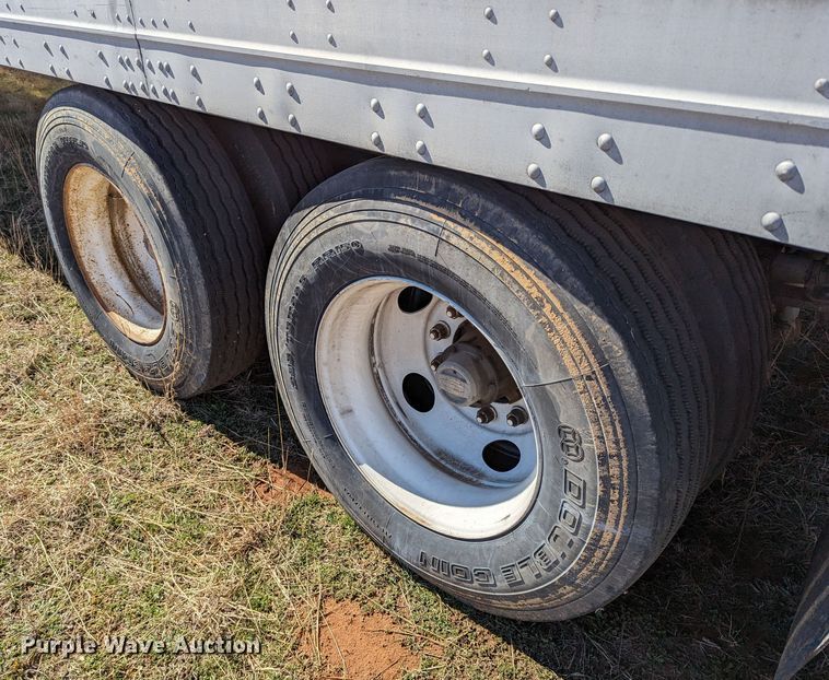 image for item LP9246 2001 Great Dane 7411TP-SA  dry van trailer