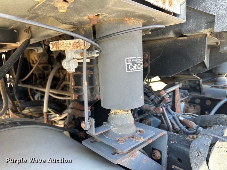 image for item LT9126 1993 White GMC WH  semi truck