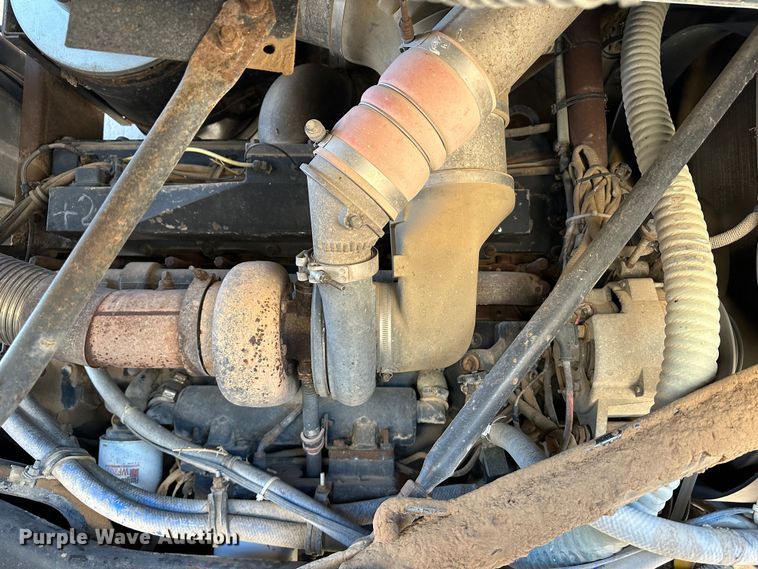 image for item LT9126 1993 White GMC WH  semi truck