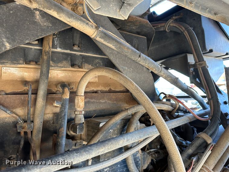 image for item LT9126 1993 White GMC WH  semi truck