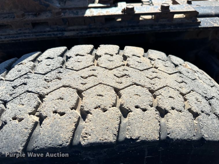 image for item LT9126 1993 White GMC WH  semi truck