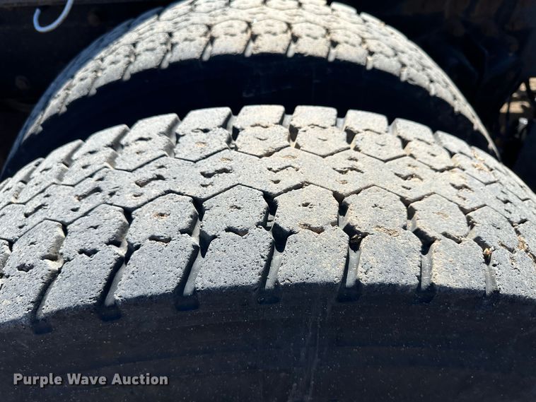 image for item LT9126 1993 White GMC WH  semi truck