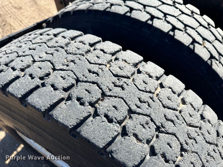 image for item LT9126 1993 White GMC WH  semi truck