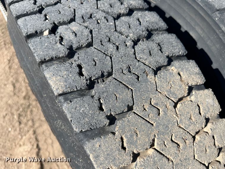 image for item LT9126 1993 White GMC WH  semi truck