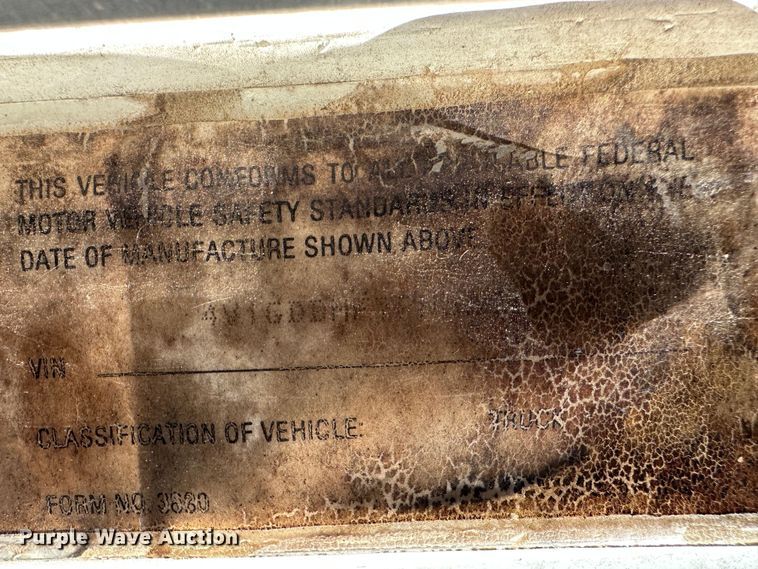 image for item LT9126 1993 White GMC WH  semi truck