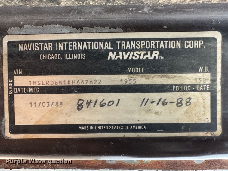 image for item LT9135 1989 International 1955  truck cab and chassis