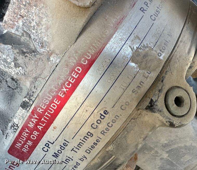 image for item LT9539 1999 International 9400  semi truck