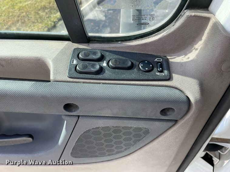 image for item MA9914 2011 Freightliner Cascadia  semi truck