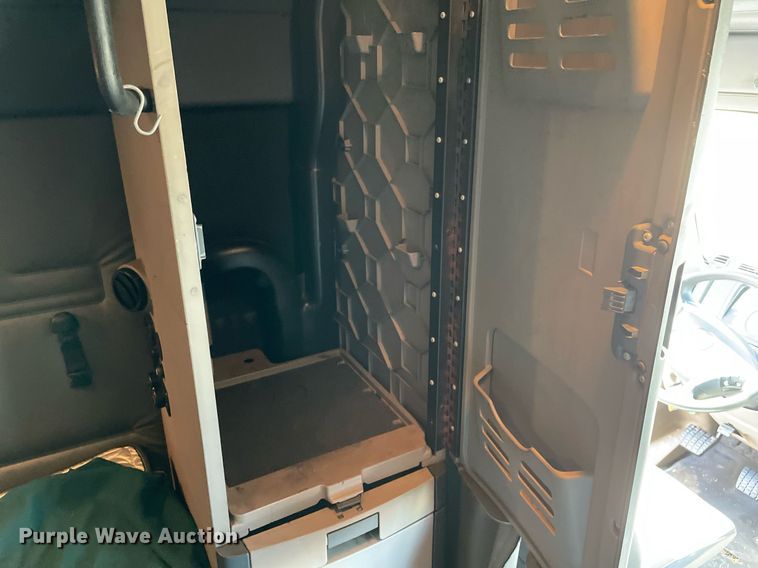 image for item MA9914 2011 Freightliner Cascadia  semi truck