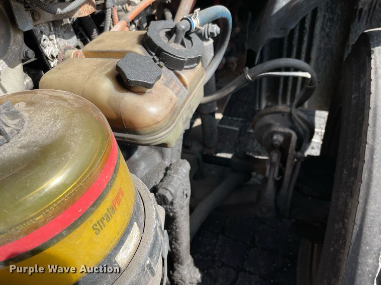 image for item MA9914 2011 Freightliner Cascadia  semi truck