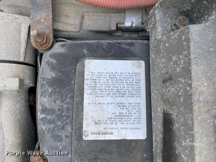 image for item MA9914 2011 Freightliner Cascadia  semi truck