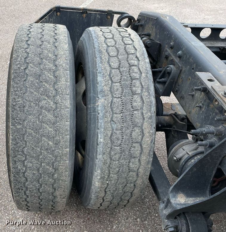 image for item MA9916 2015 International ProStar Plus 122  semi truck