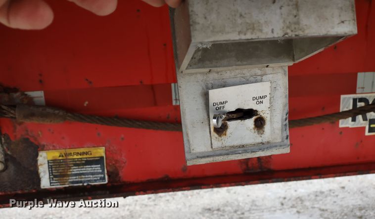 image for item MD9428 1998 Wilson Road Brute  flatbed trailer