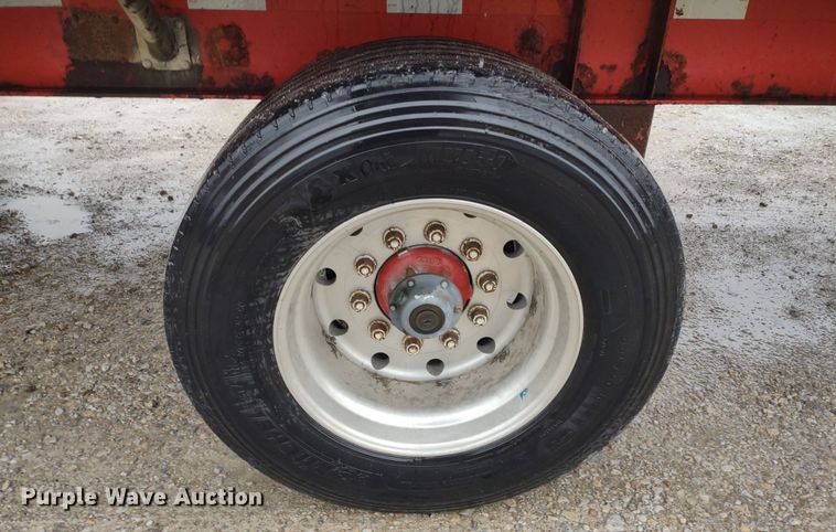 image for item MD9428 1998 Wilson Road Brute  flatbed trailer