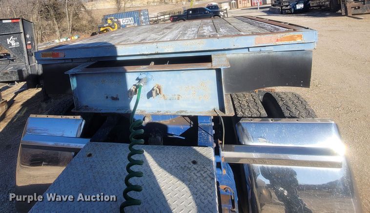 image for item ME9047 1995 West Wind Trailers  drop deck equipment trailer