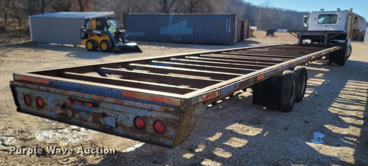 image for item ME9047 1995 West Wind Trailers  drop deck equipment trailer