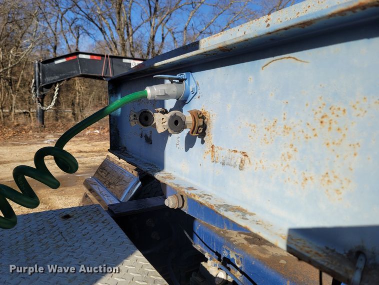 image for item ME9047 1995 West Wind Trailers  drop deck equipment trailer