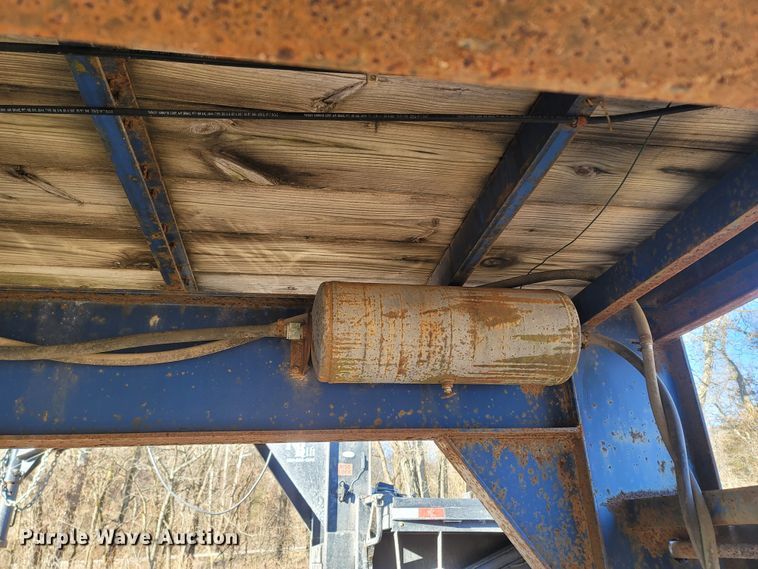 image for item ME9047 1995 West Wind Trailers  drop deck equipment trailer